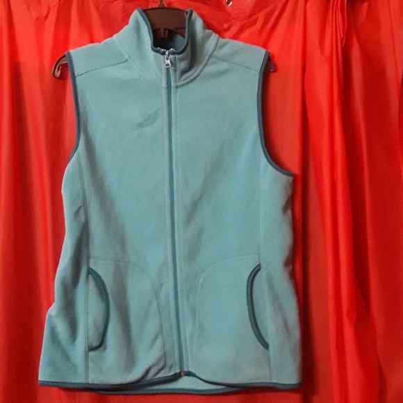 Old Navy Sweaters - Old Navy Sweater vest women size large